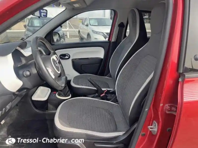 Renault Twingo iii 1.0 sce 70 bc intens — photo 25