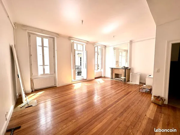 Appartement 5 pièces 180 m²