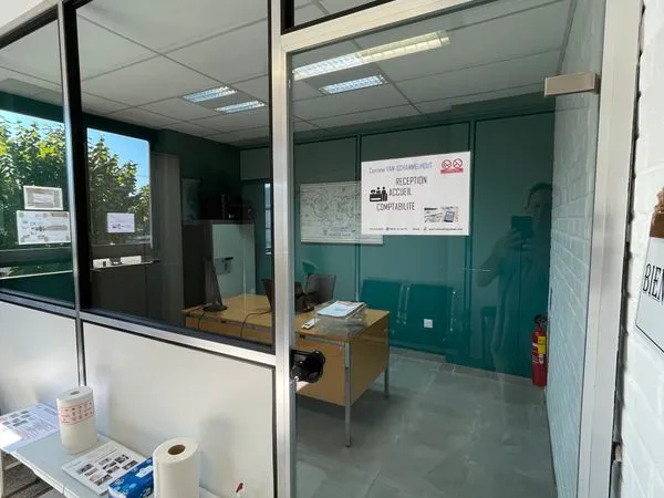 Bureau et espace de travail Location Blaringhem  12m² 200€
