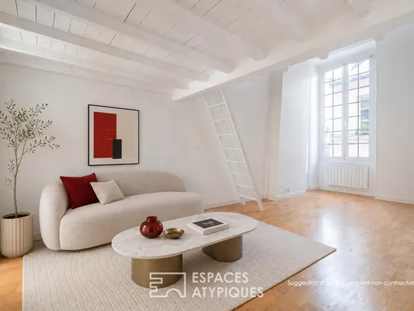 Appartement traversant proche Seine au coeur de la capitale