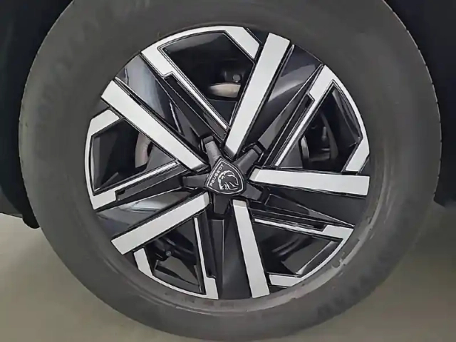Peugeot 2008 100 s&amp;s bvm6 — photo 3