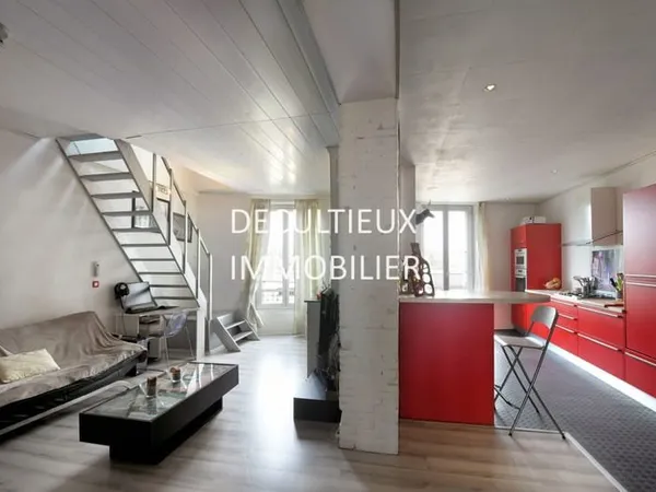 VASTE DUPLEX ATYPIQUE T2 Bis VILLEURBANNE-CHARPENNES (69100)