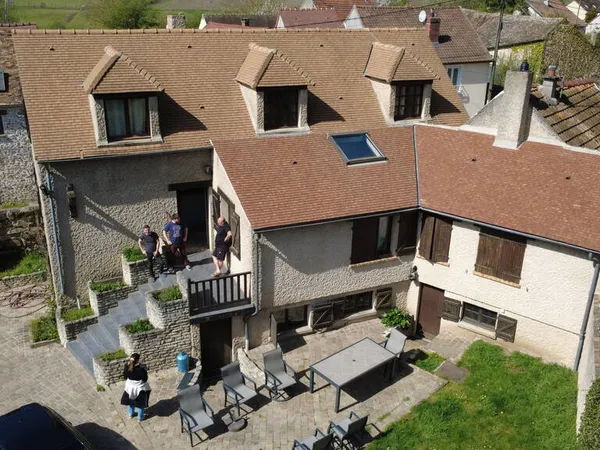Maison 8 pièces 229 m²