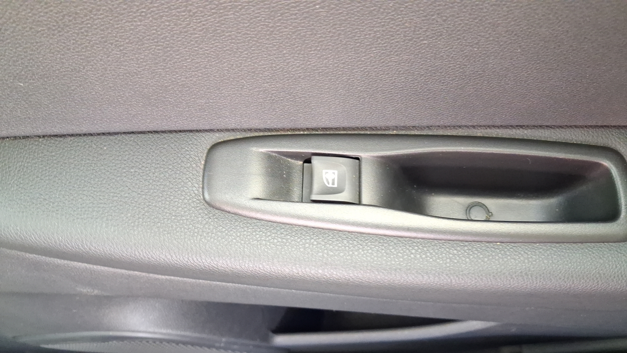 Renault Captur TCe 120 Energy — photo 54