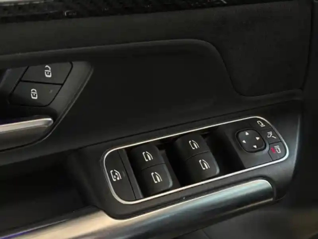 Mercedes Gla 220 d 4matic amg line — photo 44