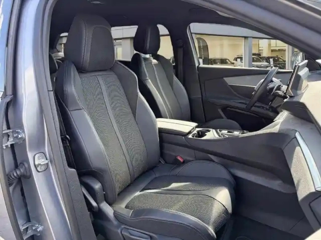 Peugeot 5008 bluehdi 130ch s&amp;s eat8 gt — photo 9