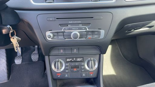 Audi Q3 2.0 TDI 140 Quattro - Ambition Luxe – 2013 – 143355 km – Diesel – Boîte Manuelle — photo 41
