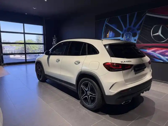 Mercedes Gla 200 d 8g-dct — photo 2