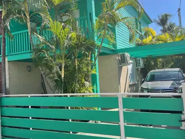 Maison mitoyenne T3 - 70 m du lagon