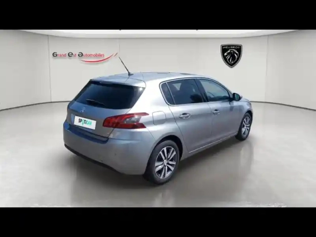 Peugeot 308 1.5 bluehdi 130ch s&amp;s allure business — photo 6
