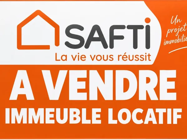 Immeuble de rapport situé au centre de Néoules