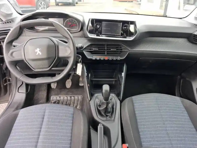 Peugeot 208 puretech 75 s&amp;s bvm5 — photo 11