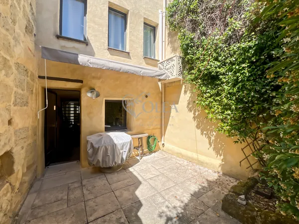 Charmante maison de ville avec extérieur au coeur d'Uzès