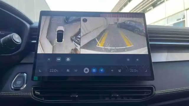 Lynk&Amp;Co 01 1.5 phev 276 ch — photo 62