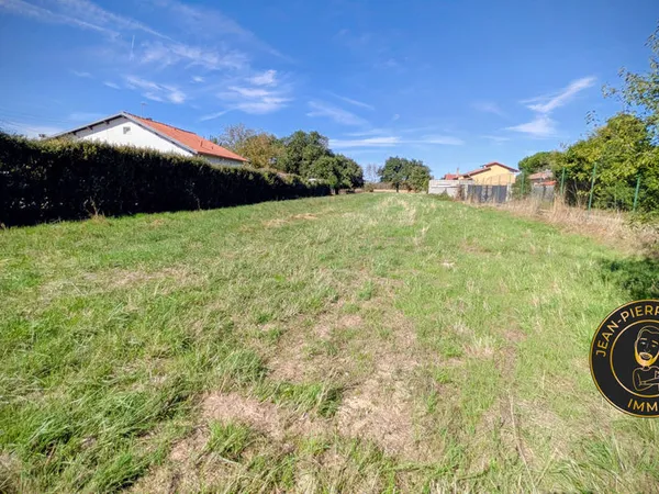 Terrain à bâtir entre Labarthe-sur-Lèze et Eaunes 2 097 m2