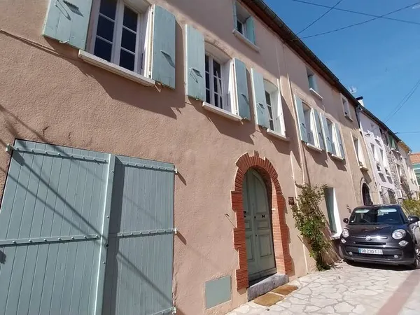Maison 8 pièces 285 m²