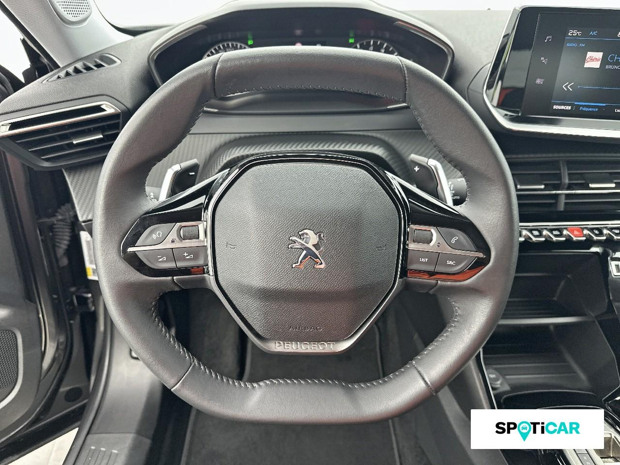 Peugeot 2008 1.2 puretech 130ch s&s style eat8 — photo 12
