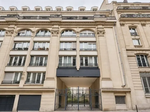 Appartement 6 pièces 158 m²