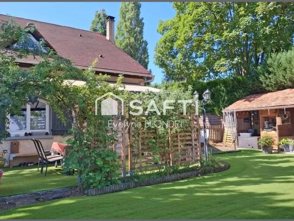 MAISON ATYPIQUE 4 CHAMBRES A AGNETZ