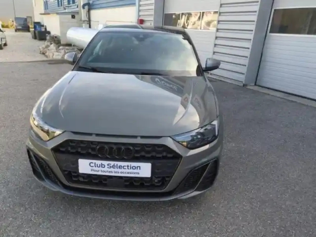 Audi A1 sportback 30 tfsi 110ch s line s tronic 7 — photo 5