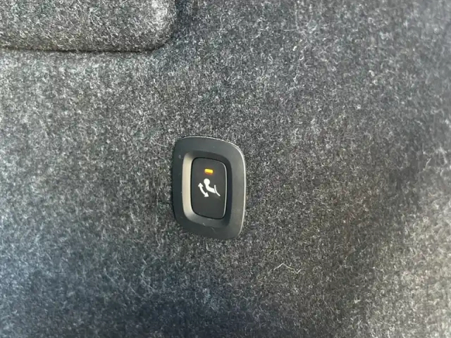 Volvo Xc40 t3 156 ch — photo 10