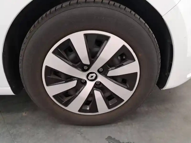 Renault Clio tce 90 — photo 18