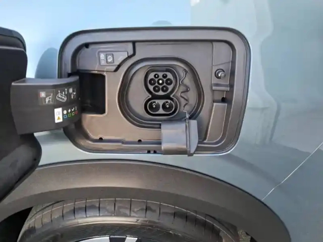 Peugeot 5008 electrique 230 ch 97 kwh grande autonomie — photo 23
