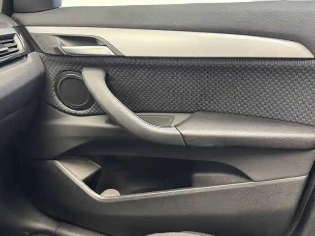 Bmw X1 sdrive 18d 150 ch — photo 8