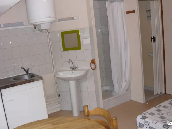 Studio t1 BEAUVAIS pour travailleur 11m²