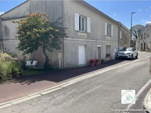 LOCATION PUGNAC CENTRE 33710