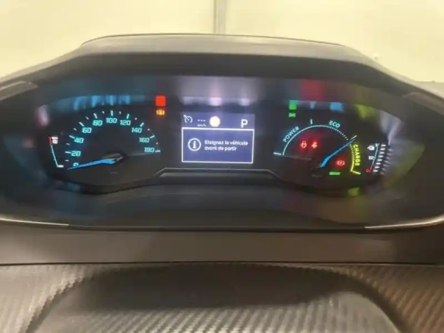 Peugeot 2008 e- 136ch active — photo 14