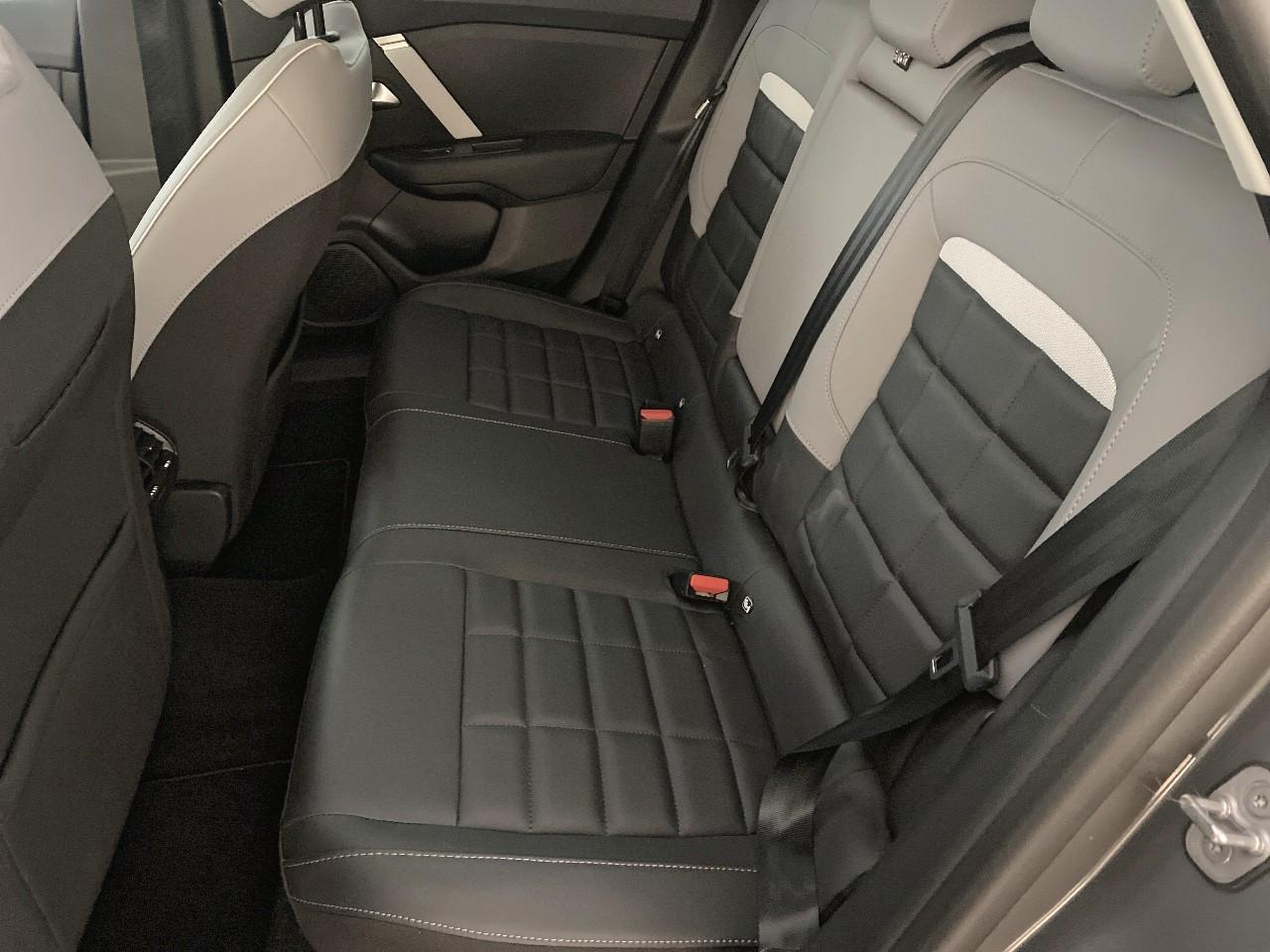 Citroën C4 hybride 136 e-dcs6 max — photo 10