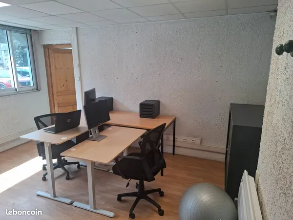 Bureau, place de travail, coworking