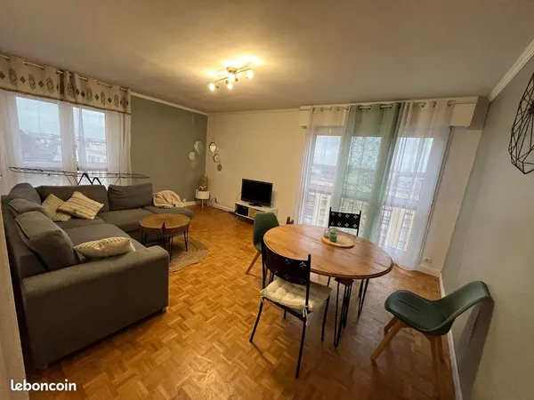 Proche centre ville appartement T2 meublé