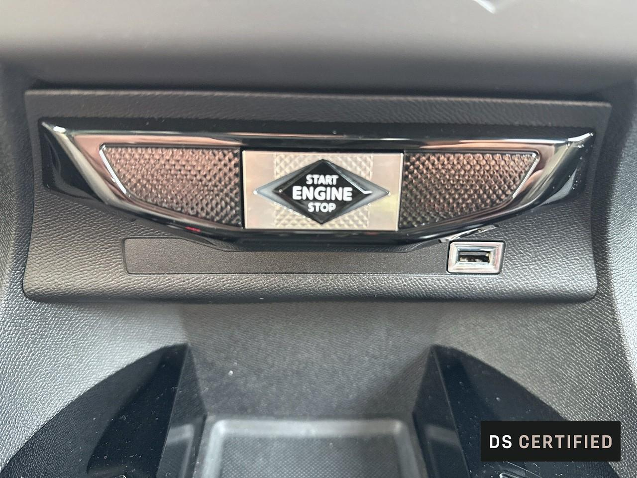 Ds Ds 3 crossback puretech 130 eat8 performance line+ — photo 15