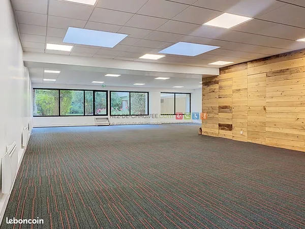 Bureaux 234 m² PARIS