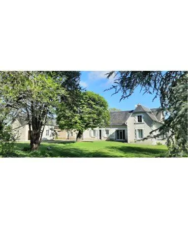 Maison de campagne 128 M2 avec dépendances et terrain de 5000 m2