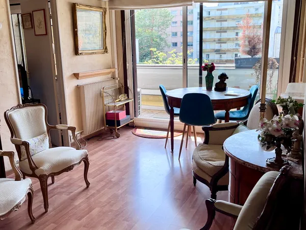 Apt 2 pièces avec balcon (sur jardin), Vue dégagée et calme 37 m², 3e étage avec ascenseur, Expositi