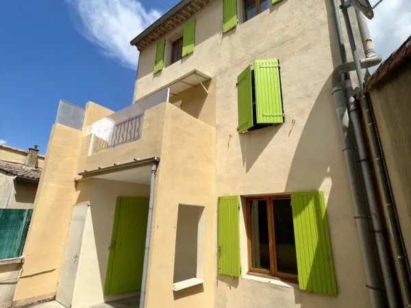 RARE ! APPARTEMENT AVEC TERRASSE DE 31 M2 EN PLEIN COEUR DE