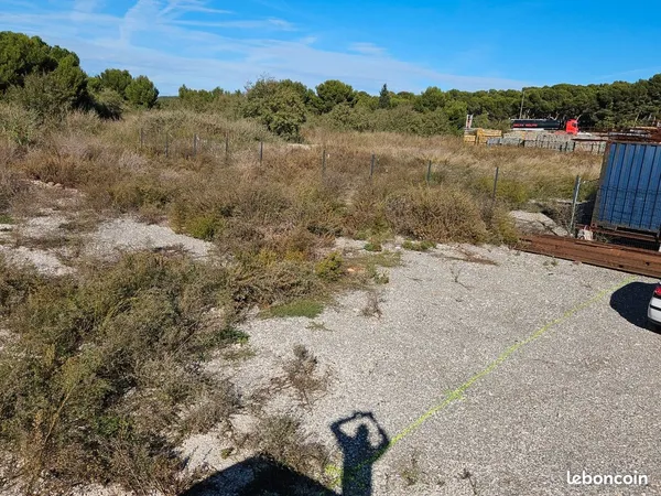 Location terrain à usage commercial ou de stockage 250 500 1000 1500 ou 2000 m2