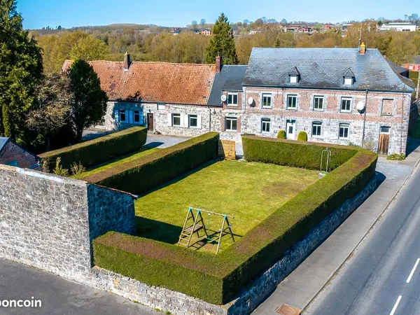 Corps de Ferme possibilités locations - gîte/chambres d'hôtes 331 m² habitables sur une parcelle de 