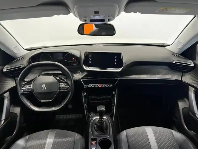 Peugeot 2008 1.2 puretech 100ch s&amp;s allure — photo 6