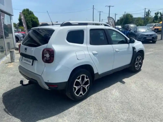 Dacia Duster 1.5 dci 110ch prestige 4x4 — photo 2
