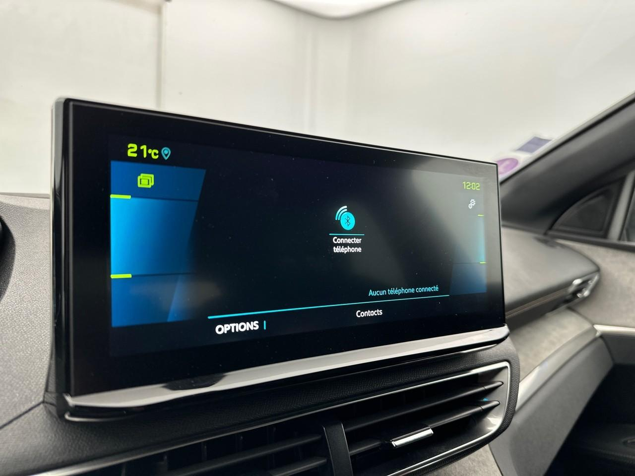 Peugeot 3008 hybrid 225 e-eat8 gt — photo 24