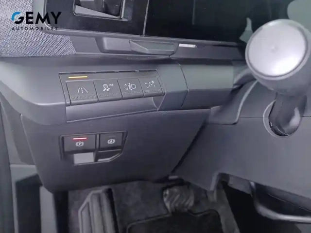 Renault Megane e-tech ev60 220 ch super charge — photo 31