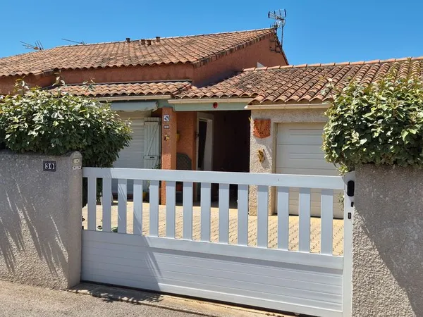 Villa de particulier à particulier avec garage..