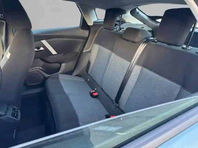 Citroën C4 e- 136 ch autonomie standard  automatique — photo 2