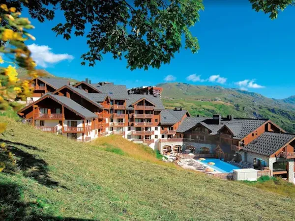 DOMAINE DES SYBELLES (73), Joli T2 au pied des pistes avec balcon - Statut LMNP