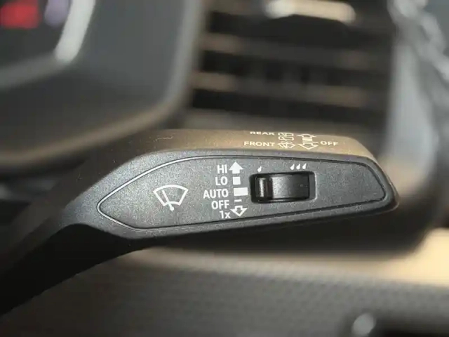 Audi A1 sportback 35 tfsi 150 ch s tronic 7 — photo 13