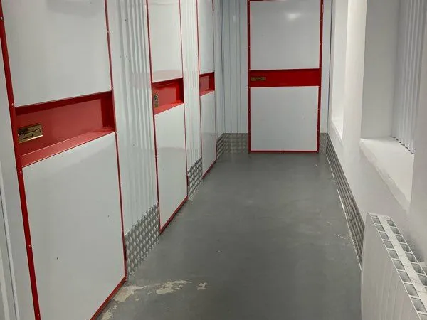Box de stockage à louer à contres - de 2 à 10 m²